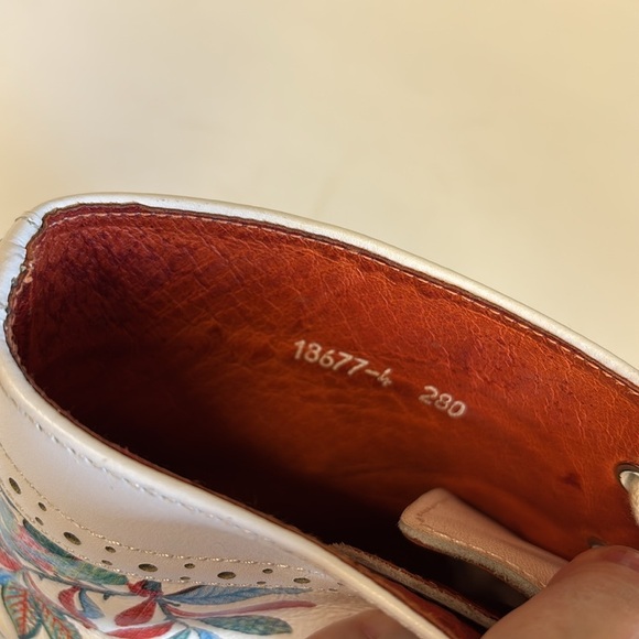 Colorsty White Leather Floral Brogue Lace Up Boots - Picture 12 of 14